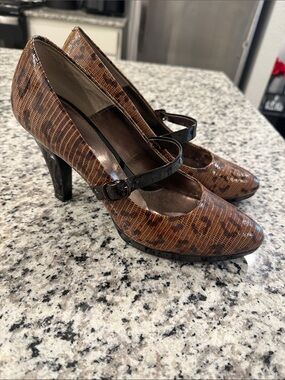 Sofft Brown Leopard Pattern Mary Jane Heels with Black Patent Strap